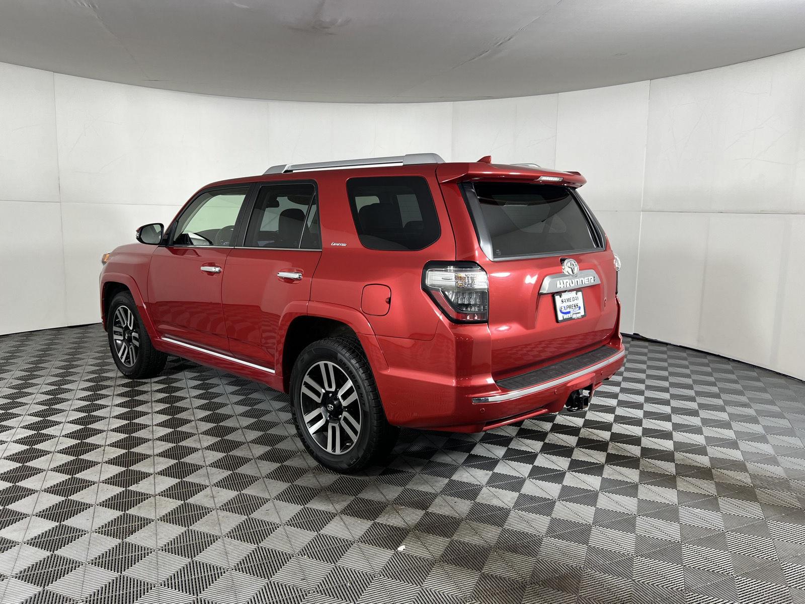 Used 2021 Barcelona Red Metallic Toyota Limited image 3