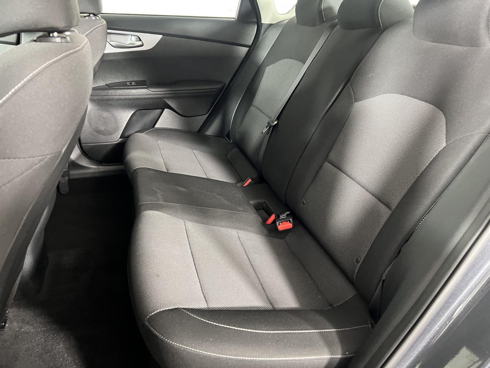 Used 2024 Gravity Gray Kia LXS image 5