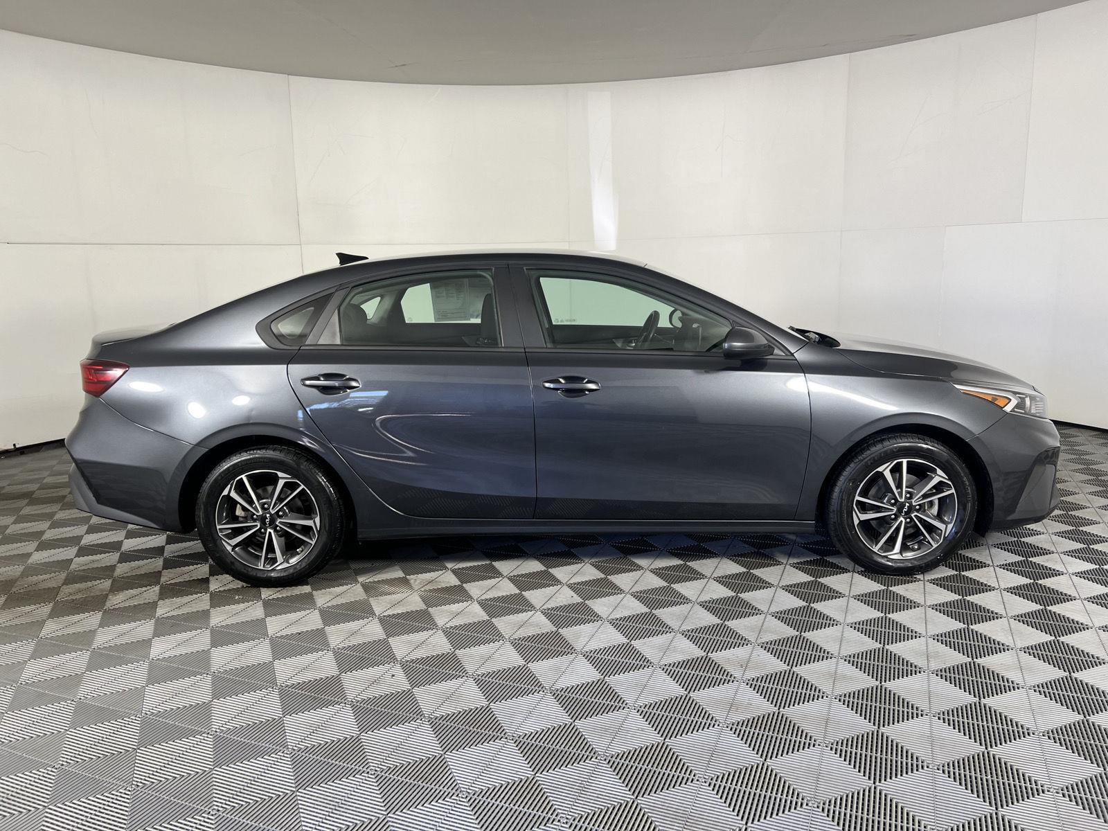 Used 2024 Gravity Gray Kia LXS image 22
