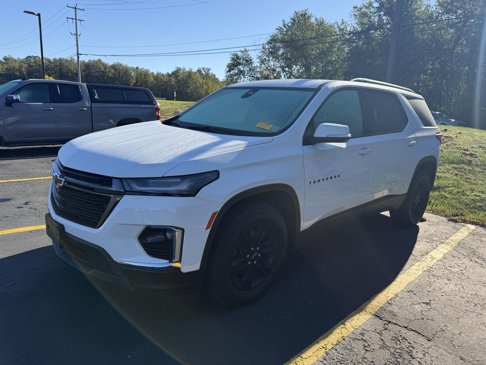 Used 2024 Summit White Chevrolet LT Leather image 2