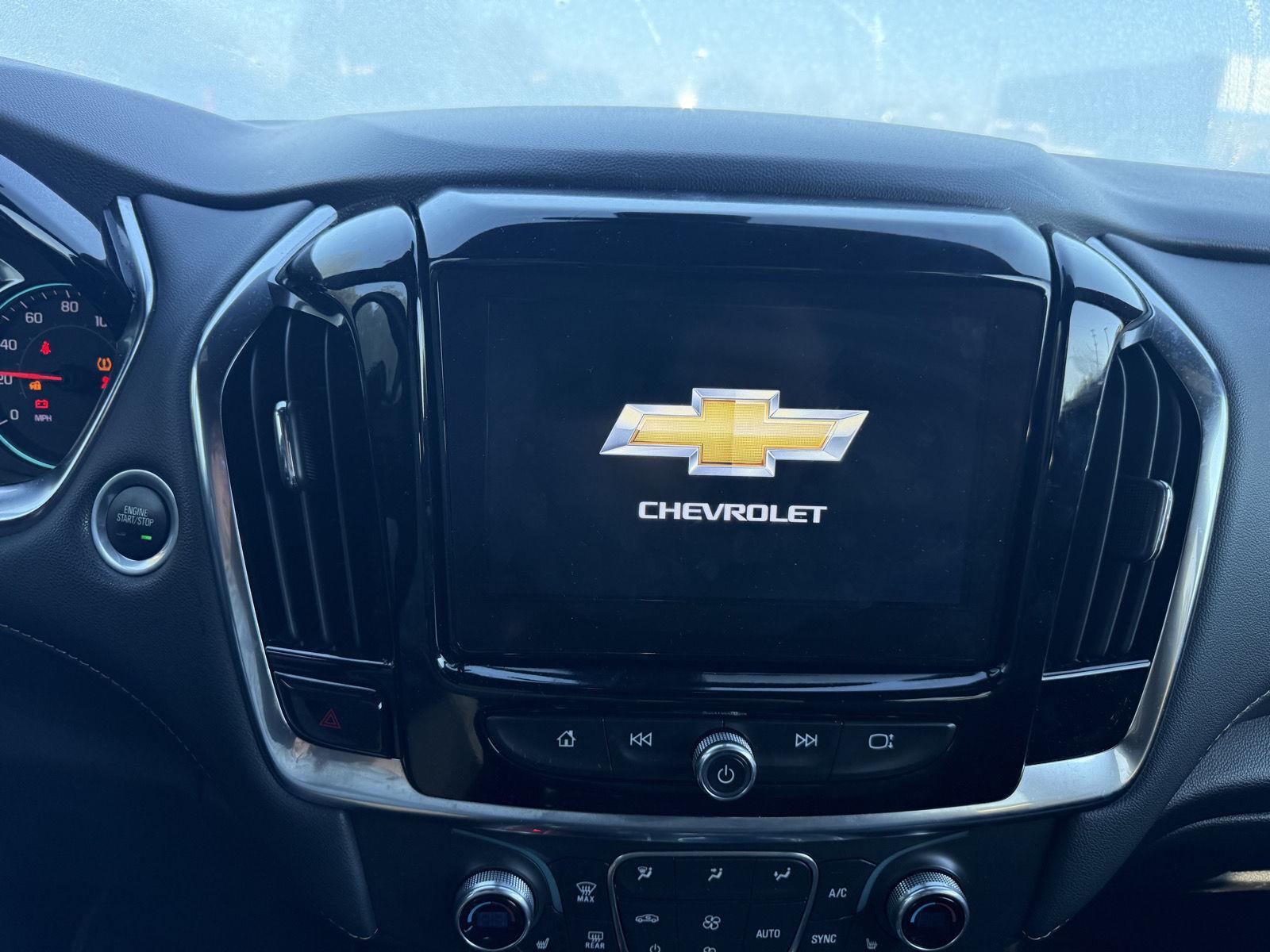 Used 2024 Summit White Chevrolet LT Leather image 11