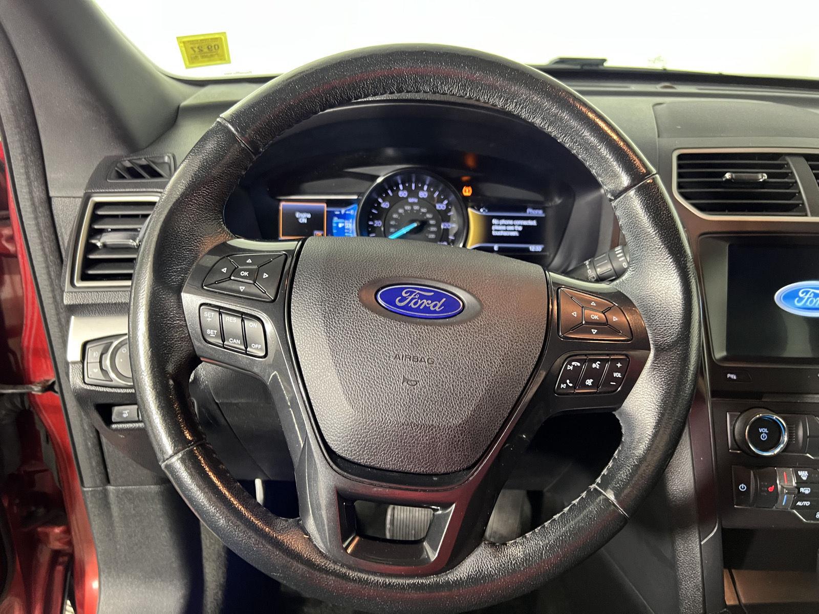 Used 2017 Ruby Red Metallic Tinted Clearcoat Ford XLT image 11