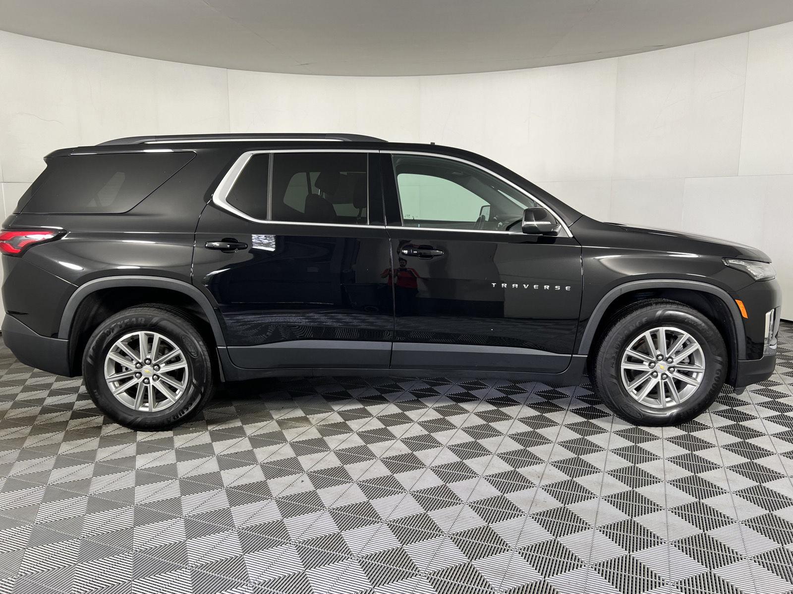 Used 2023 Mosaic Black Metallic Chevrolet LT Cloth image 25