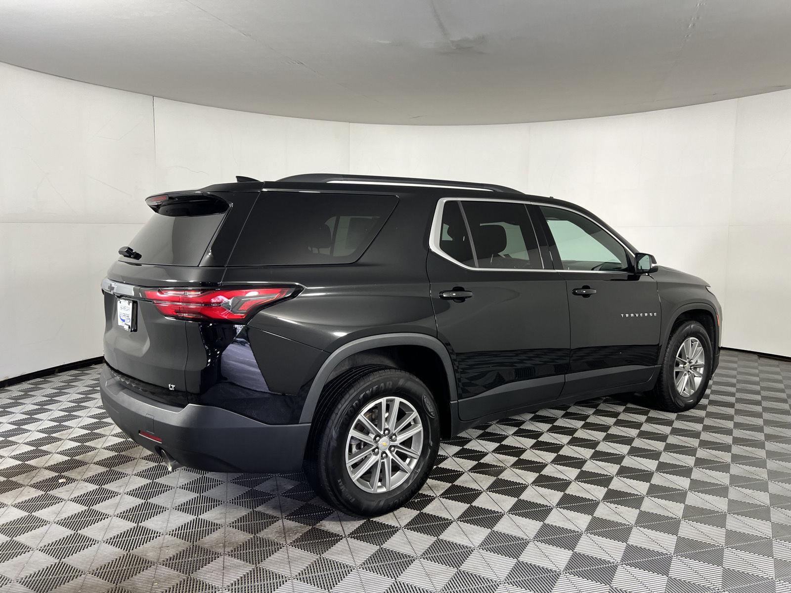 Used 2023 Mosaic Black Metallic Chevrolet LT Cloth image 26