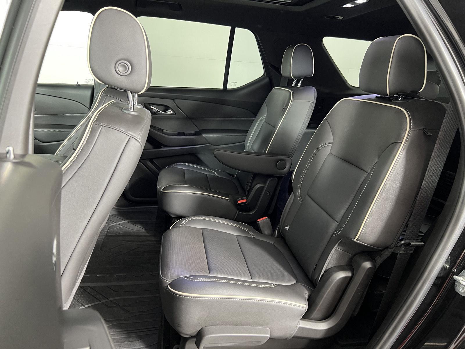 Used 2023 Mosaic Black Metallic Chevrolet Premier image 5