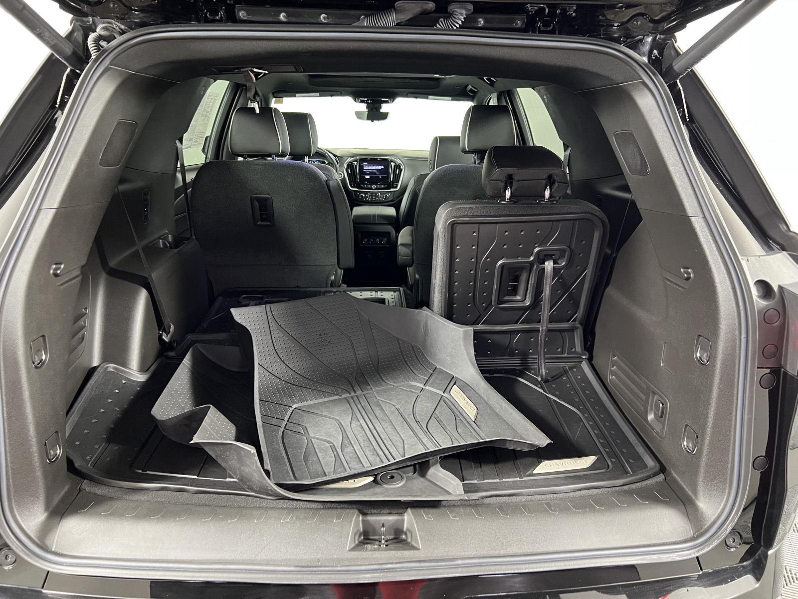 Used 2023 Mosaic Black Metallic Chevrolet Premier image 33
