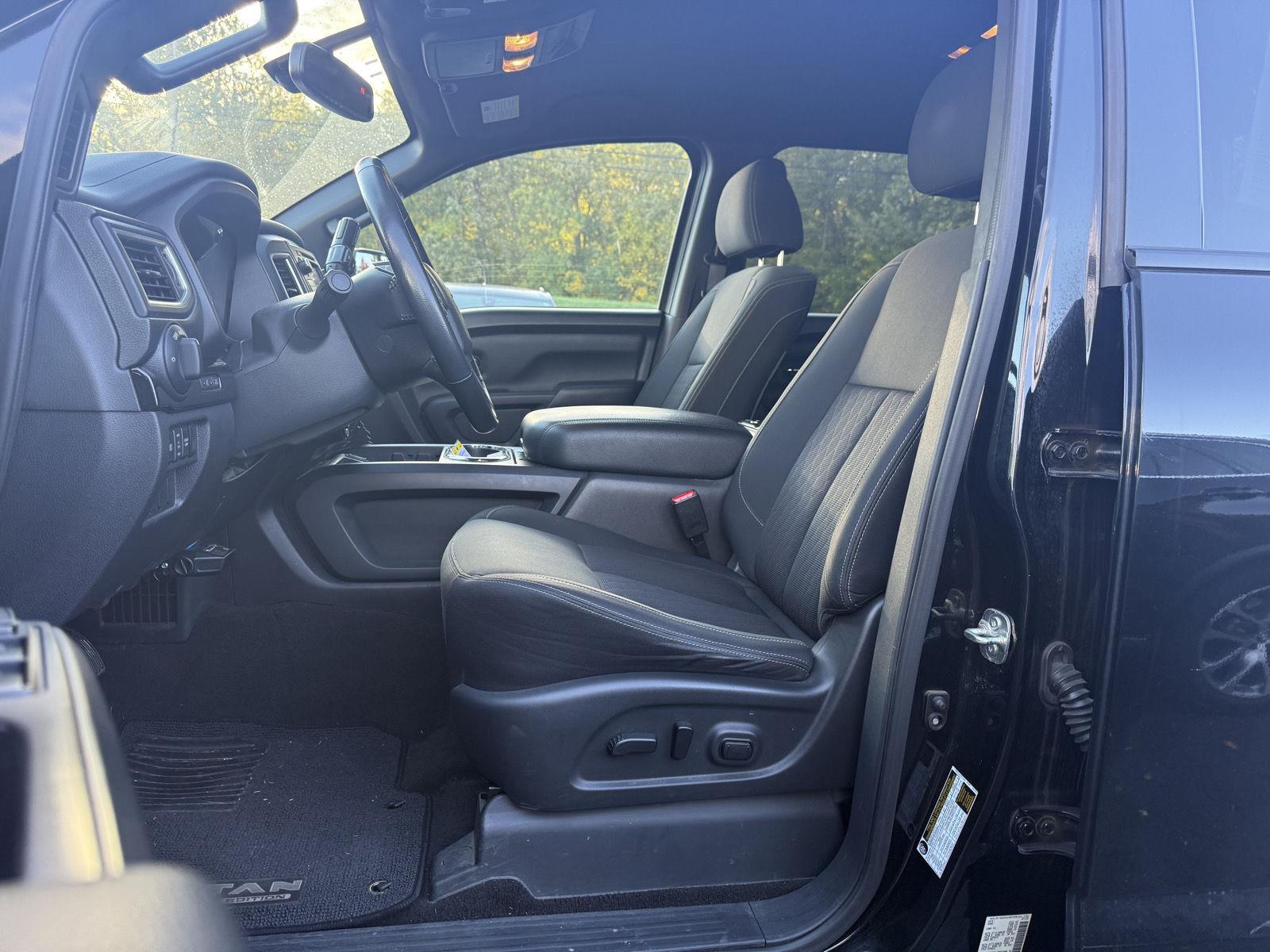 Used 2019 Magnetic Black Metallic Nissan SV image 7