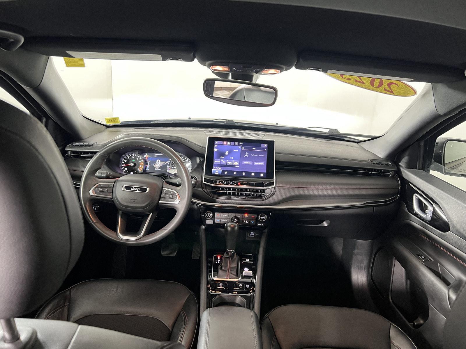 Used 2023 Diamond Black Crystal Pearlcoat Jeep Trailhawk image 2