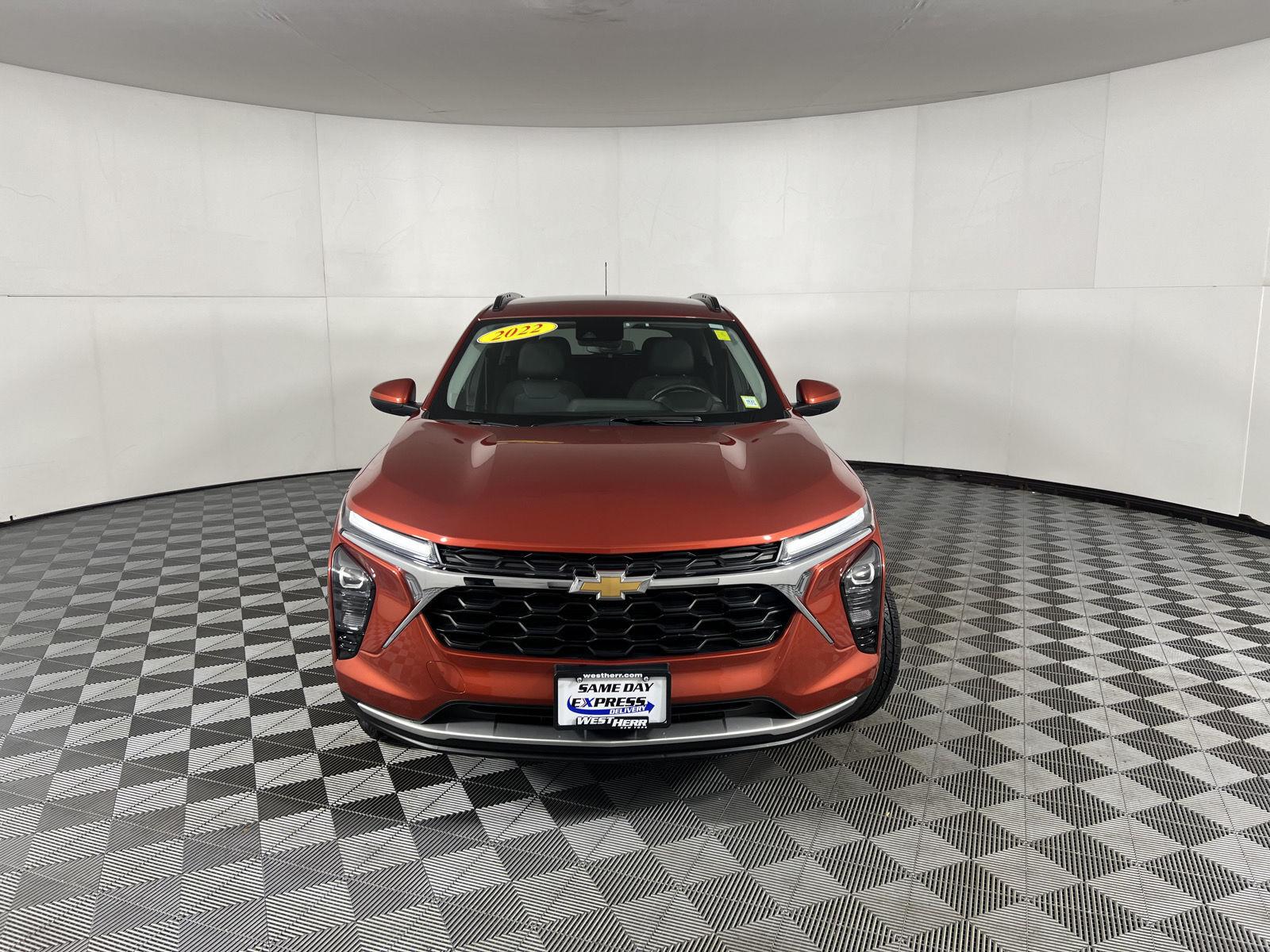 Used 2024 Cayenne Orange Metallic Chevrolet LT image 22