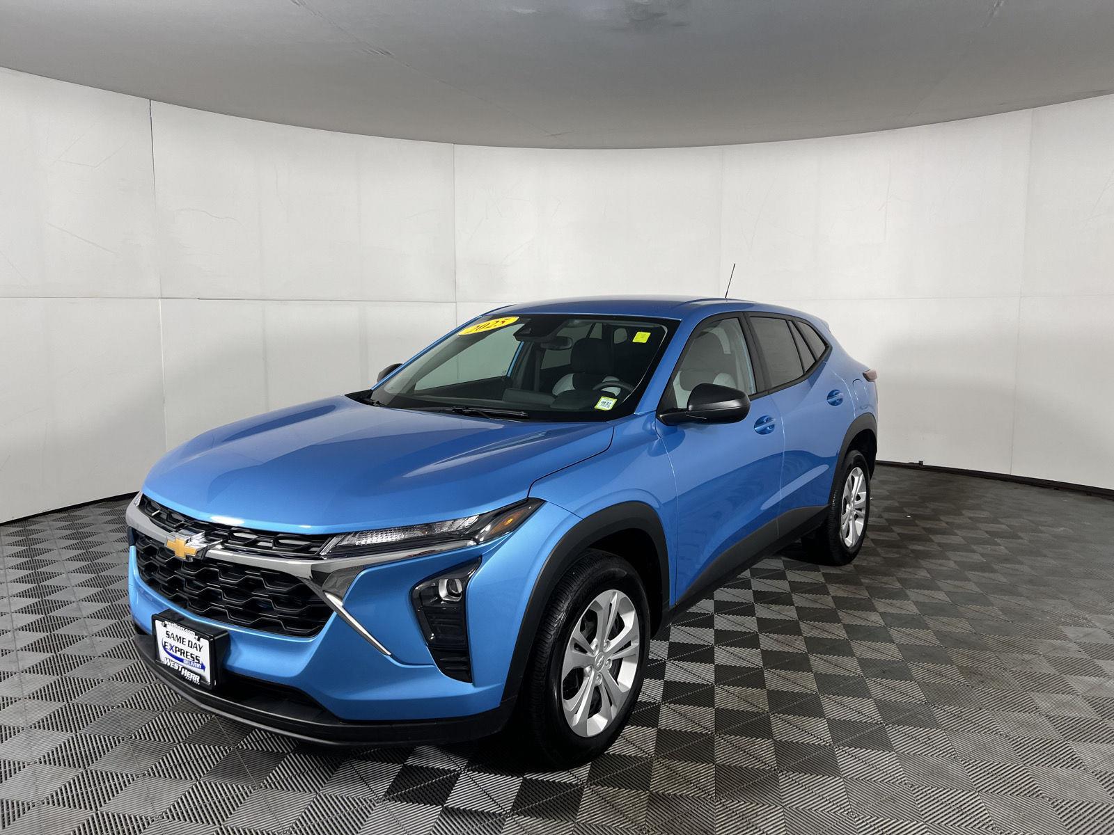 Used 2025 Marina Blue Metallic Chevrolet LS image 10
