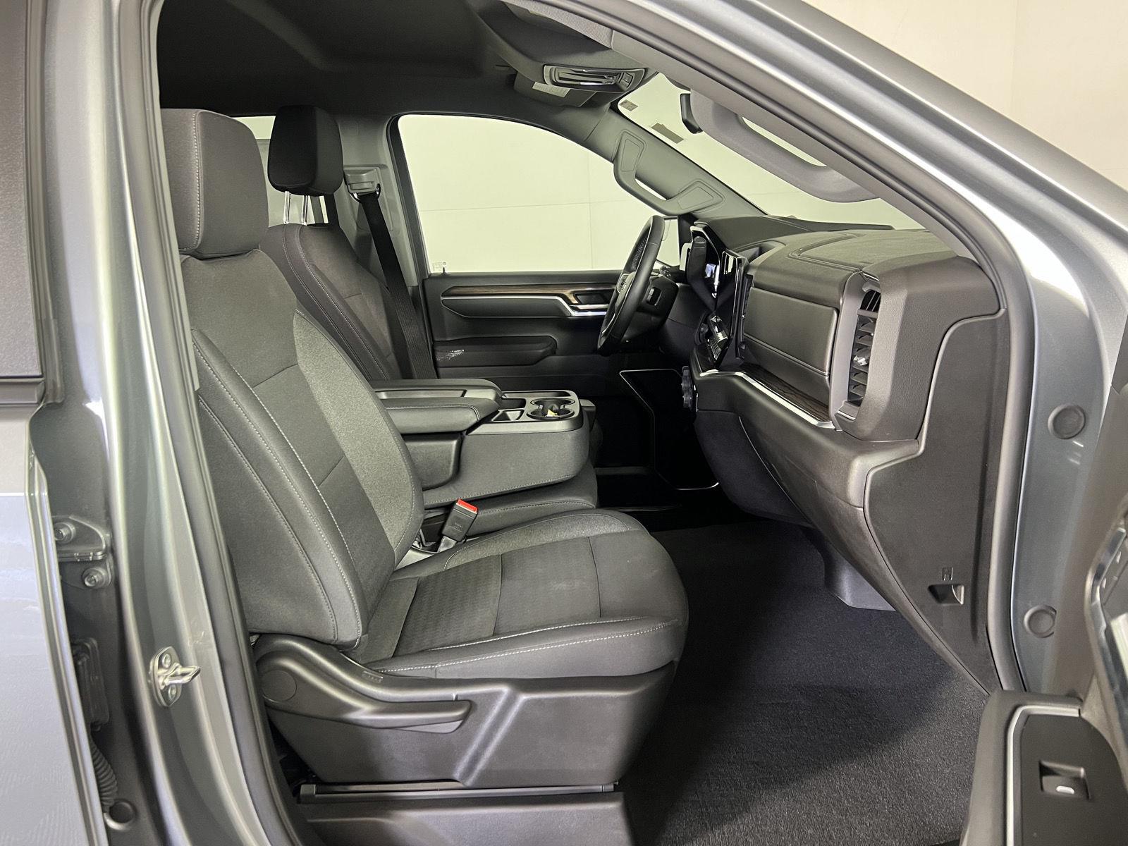 Used 2026 Sterling Gray Metallic Chevrolet RST image 4