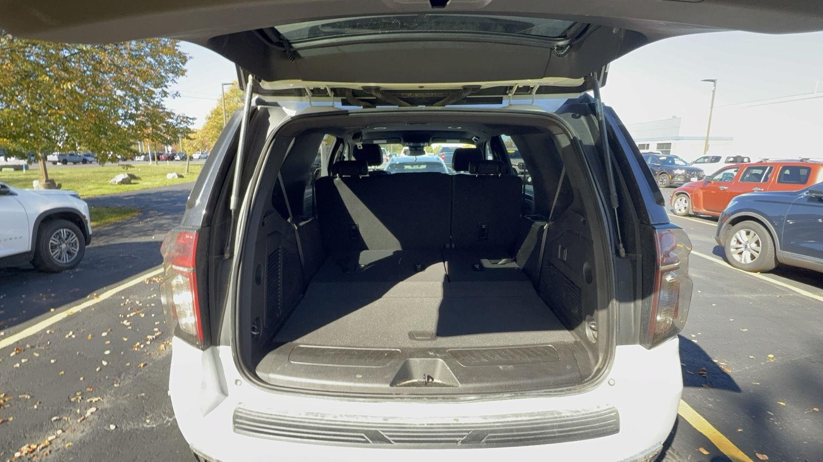 Used 2024 Summit White Chevrolet LS image 5