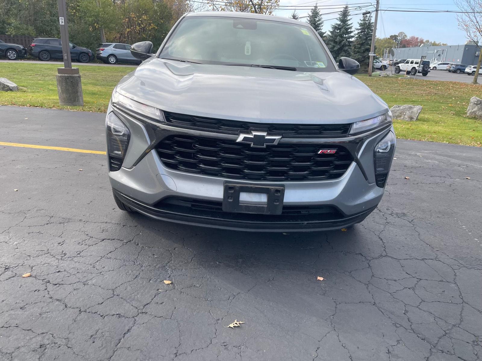 Used 2024 Gy Chevrolet  image 2