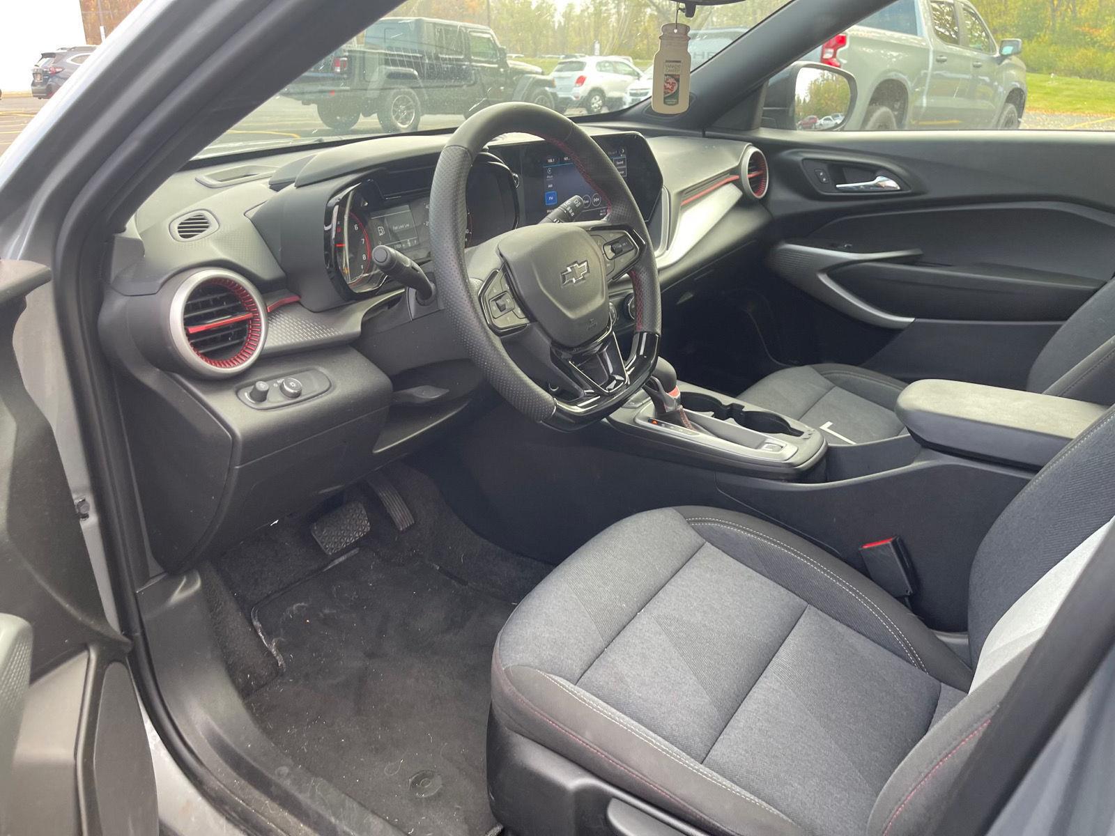 Used 2024 Gy Chevrolet  image 13