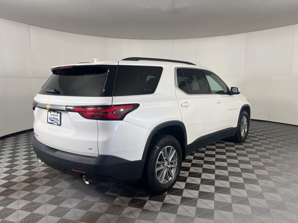 Used 2023 Pearl Chevrolet LT image 6