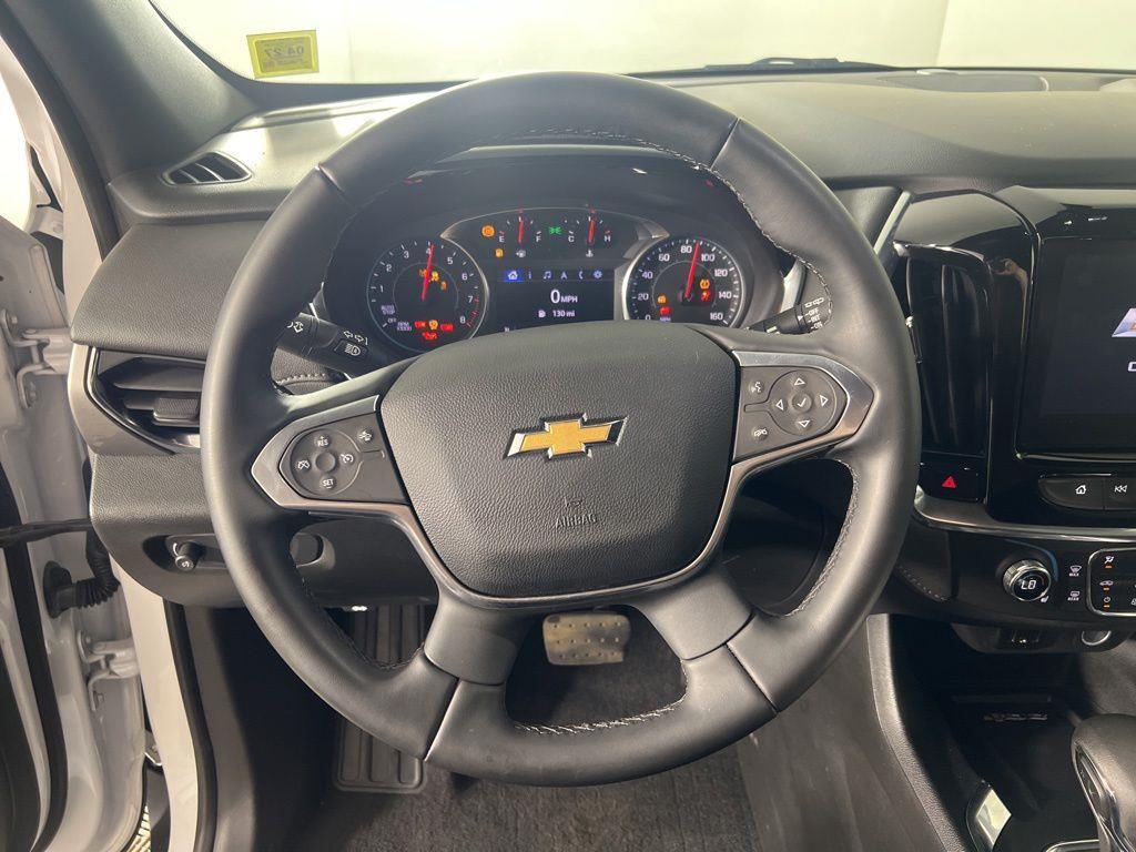 Used 2023 Pearl Chevrolet LT image 16