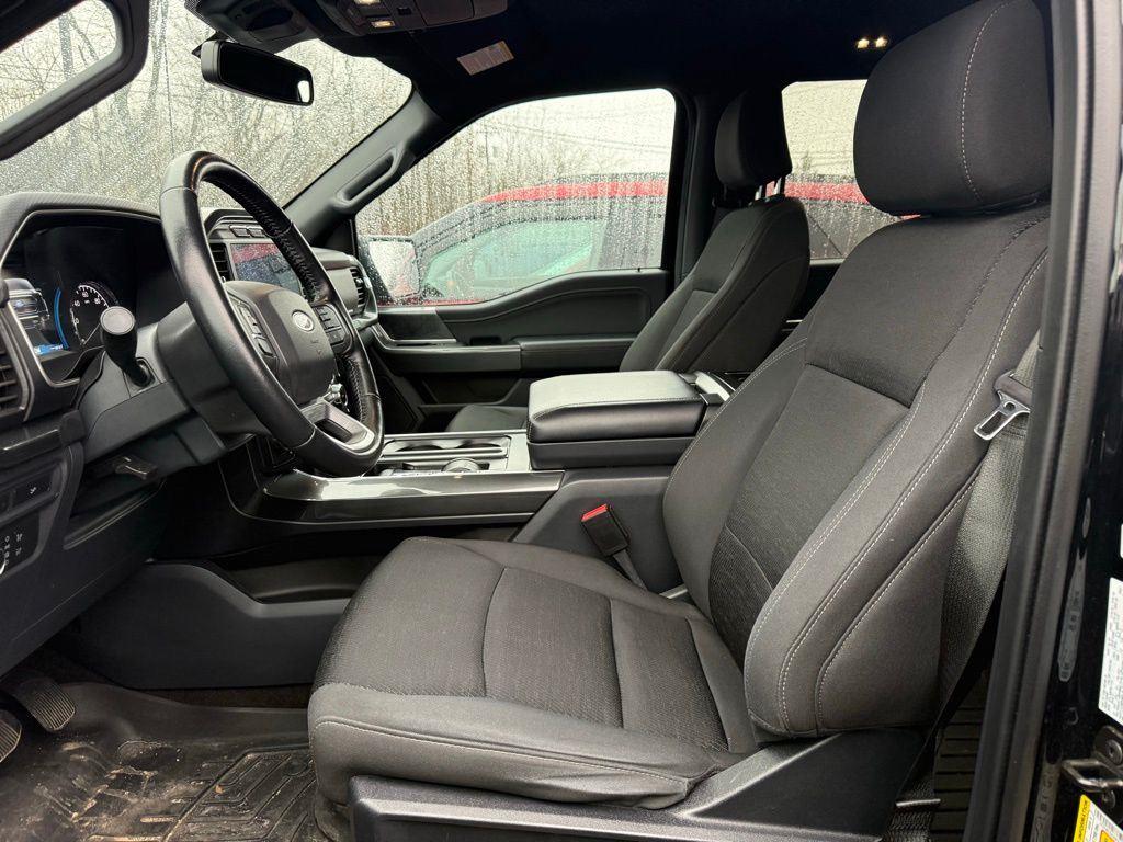 Used 2022 Black Metallic Ford XLT image 7