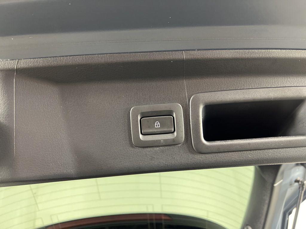 Used 2023 Gray Metallic Mazda 2.5 S Carbon Edition image 11