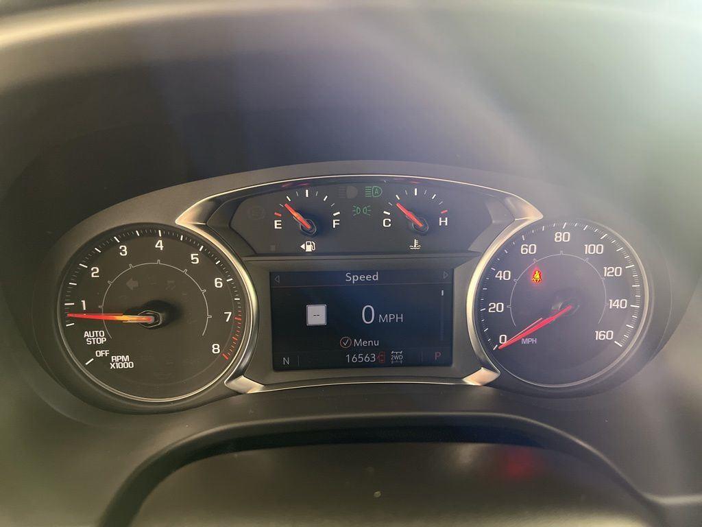 Used 2023 Sterling Metallic GMC SLT image 19