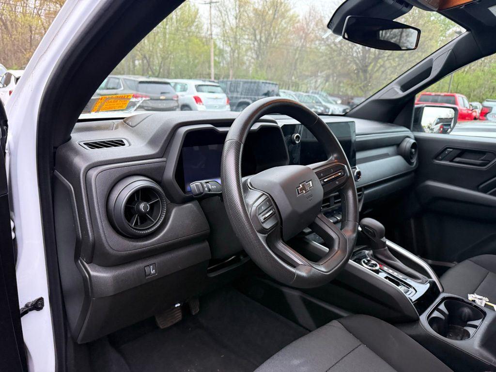 Used 2023 Summit White Chevrolet Trail Boss image 4
