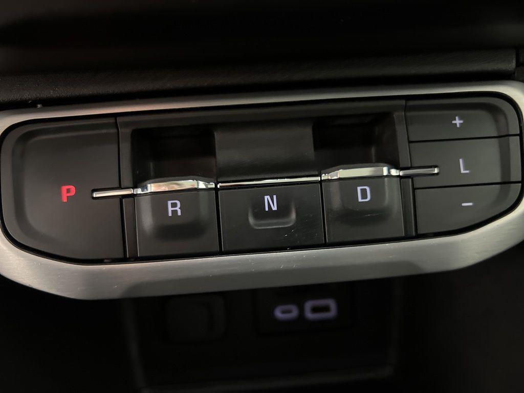 Used 2023 Sterling Metallic GMC SLT image 22