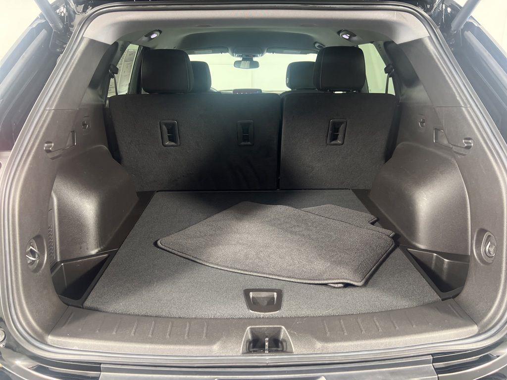 Used 2023 Black Chevrolet LT image 10