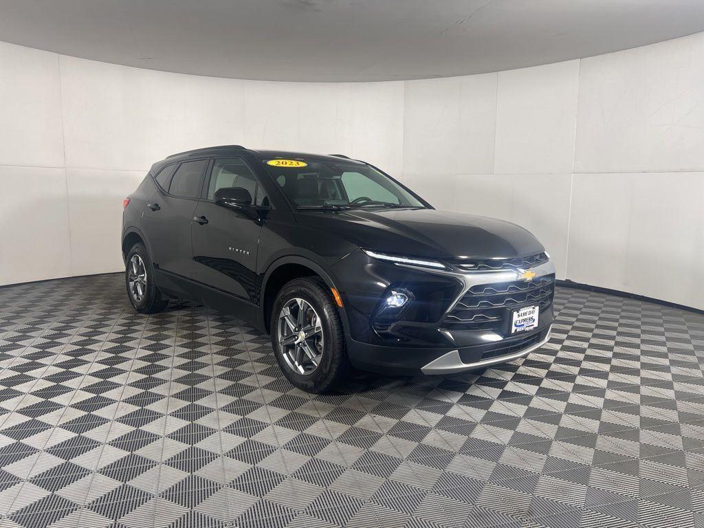 Used 2023 Black Chevrolet LT image 19
