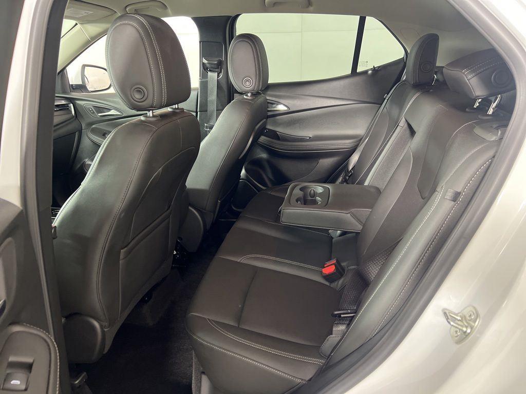 Used 2024 Summit White Buick Sport Touring image 7
