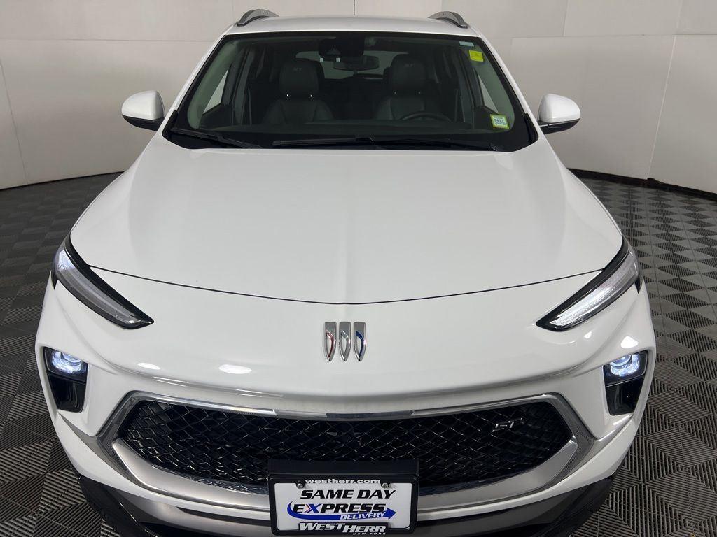 Used 2024 Summit White Buick Sport Touring image 24