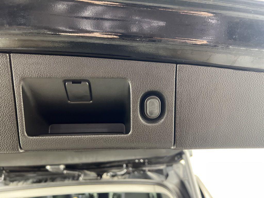 Used 2020 Black Chevrolet Premier image 11
