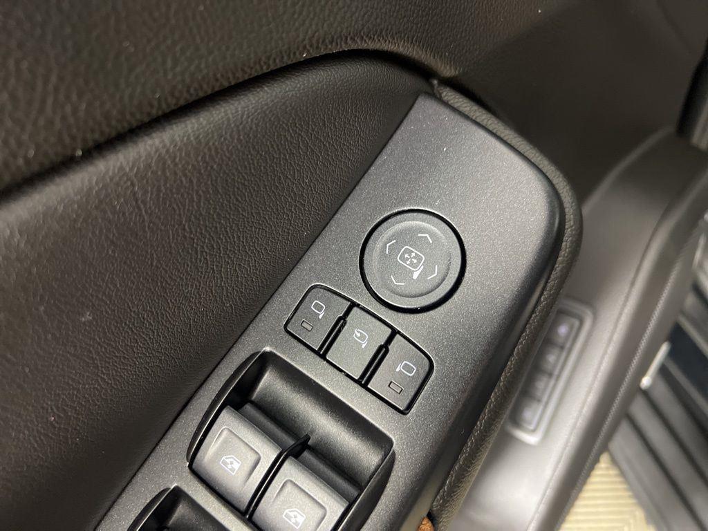 Used 2020 Black Chevrolet Premier image 19
