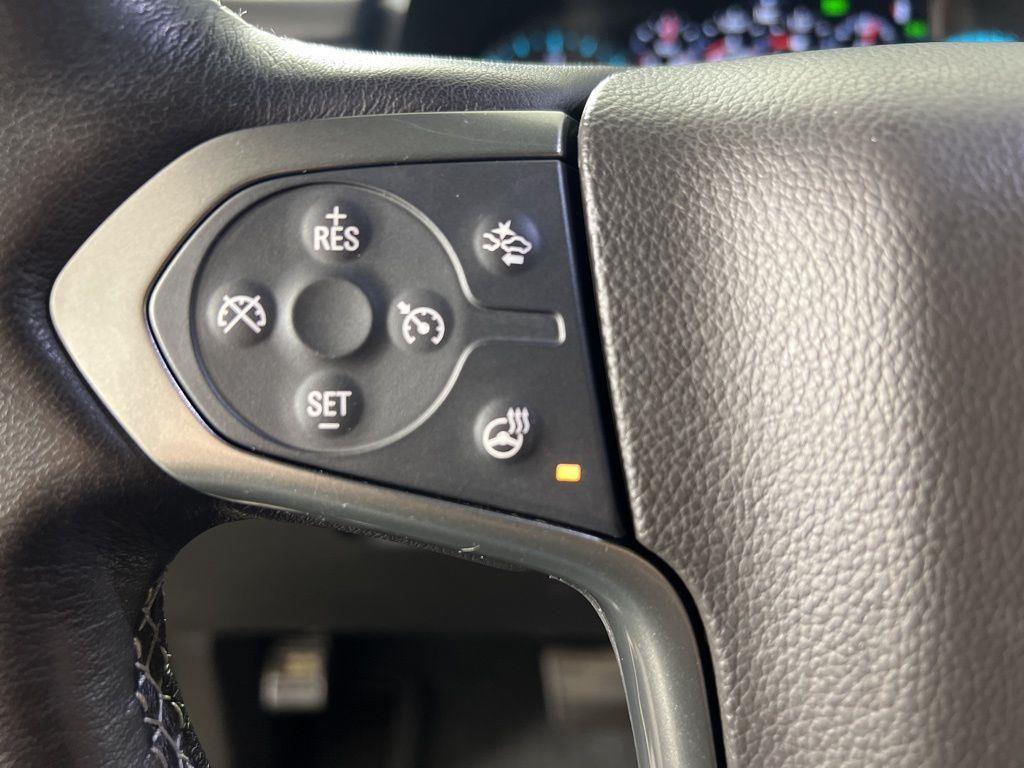 Used 2020 Black Chevrolet Premier image 23