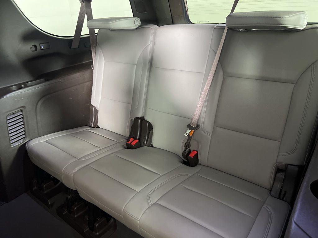 Used 2023 Pearl Beige Metallic GMC SLT image 6