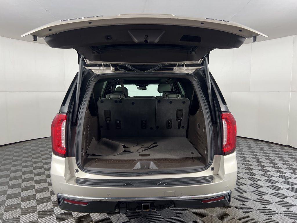 Used 2023 Pearl Beige Metallic GMC SLT image 10