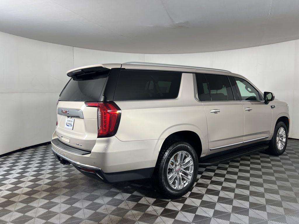 Used 2023 Pearl Beige Metallic GMC SLT image 12