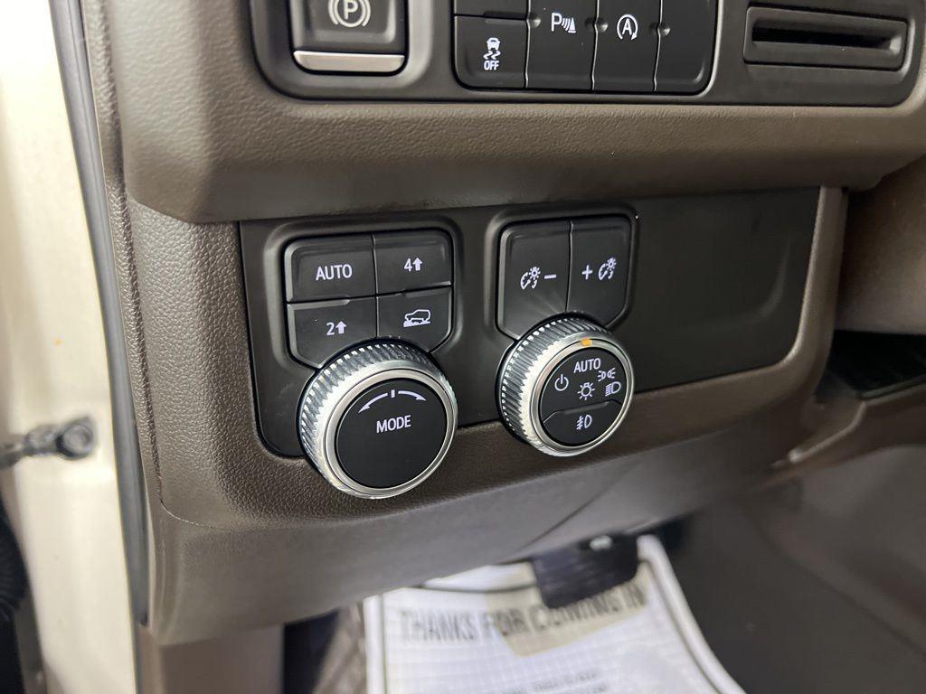 Used 2023 Pearl Beige Metallic GMC SLT image 21