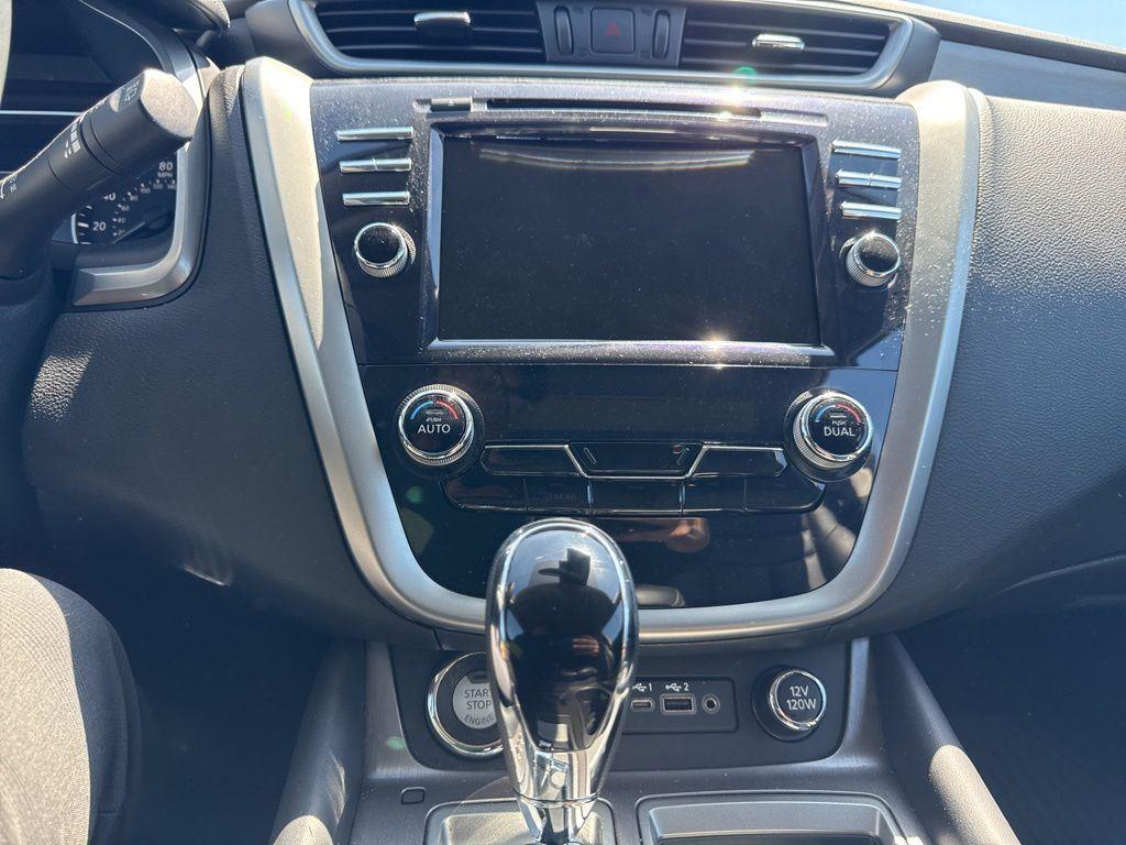 Used 2022 Boulder Gray Nissan SV image 7