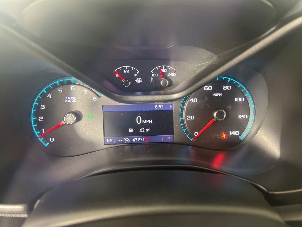 Used 2021 Cherry Red Chevrolet Z71 image 29