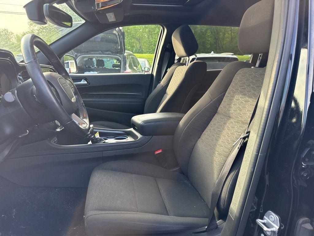 Used 2022 Black Clearcoat Dodge SXT image 7