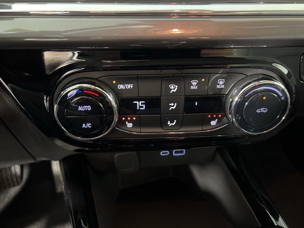 Used 2025 Marina Blue Chevrolet ACTIV image 6