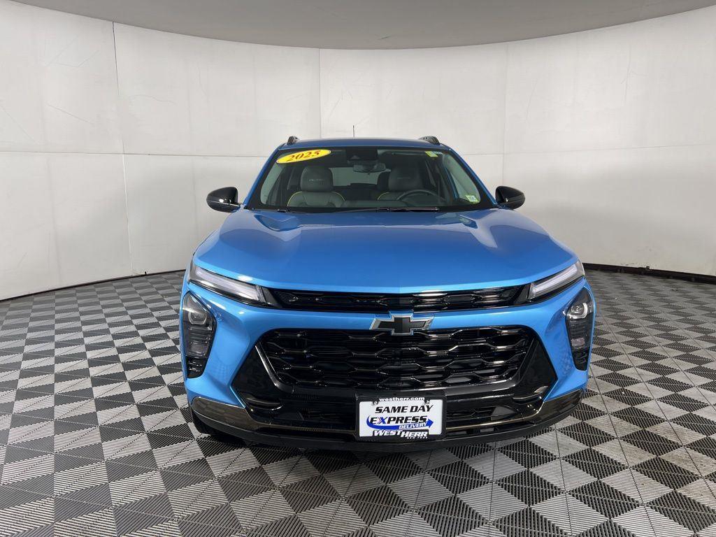 Used 2025 Marina Blue Chevrolet ACTIV image 20
