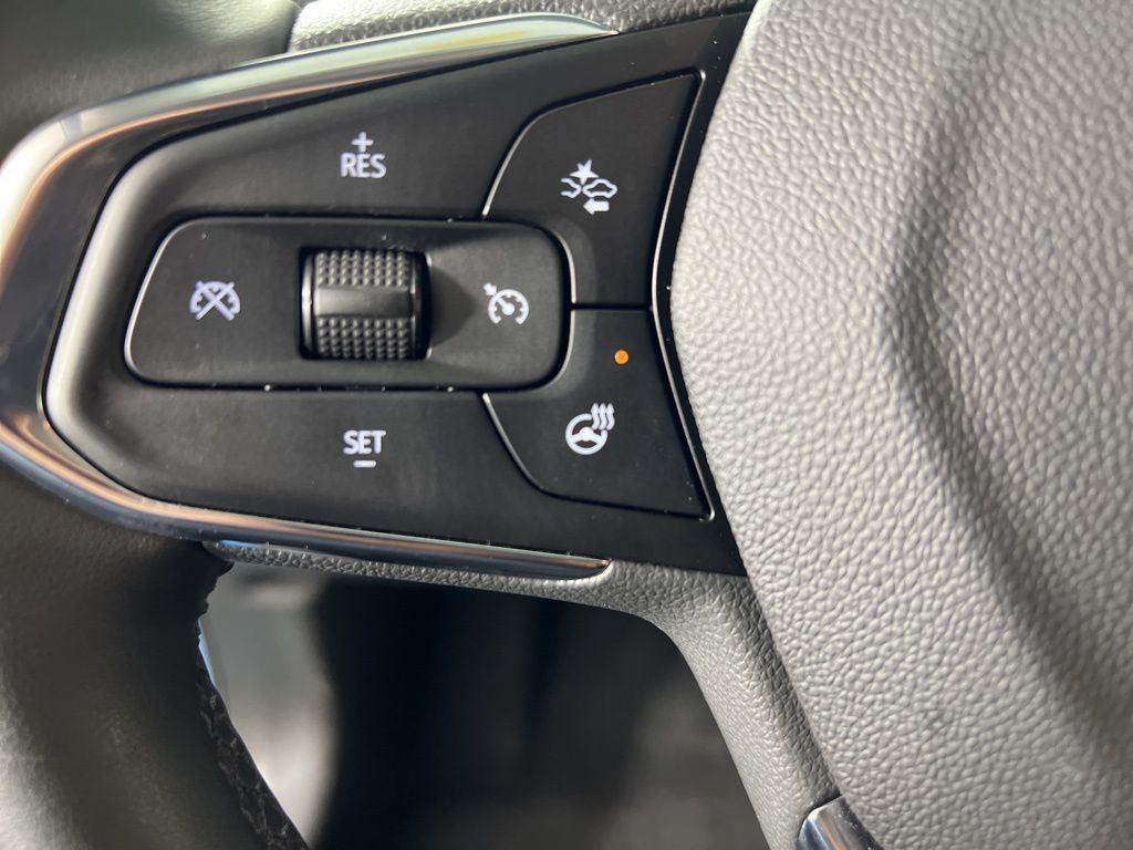 Used 2025 Marina Blue Chevrolet ACTIV image 27