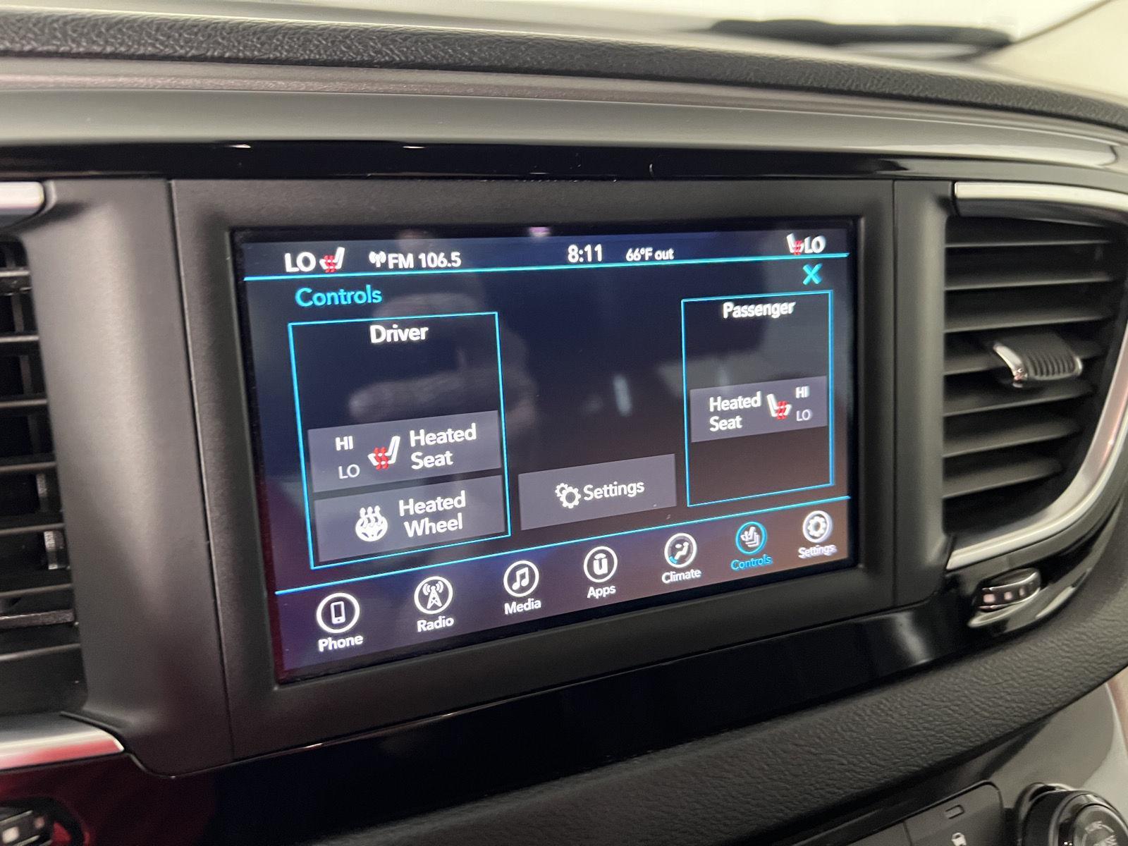 Used 2020 Crystal Metallic Chrysler Touring L image 15