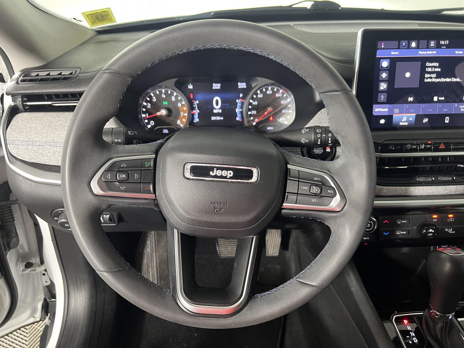 Used 2022 Bright White Clearcoat Jeep Latitude image 22