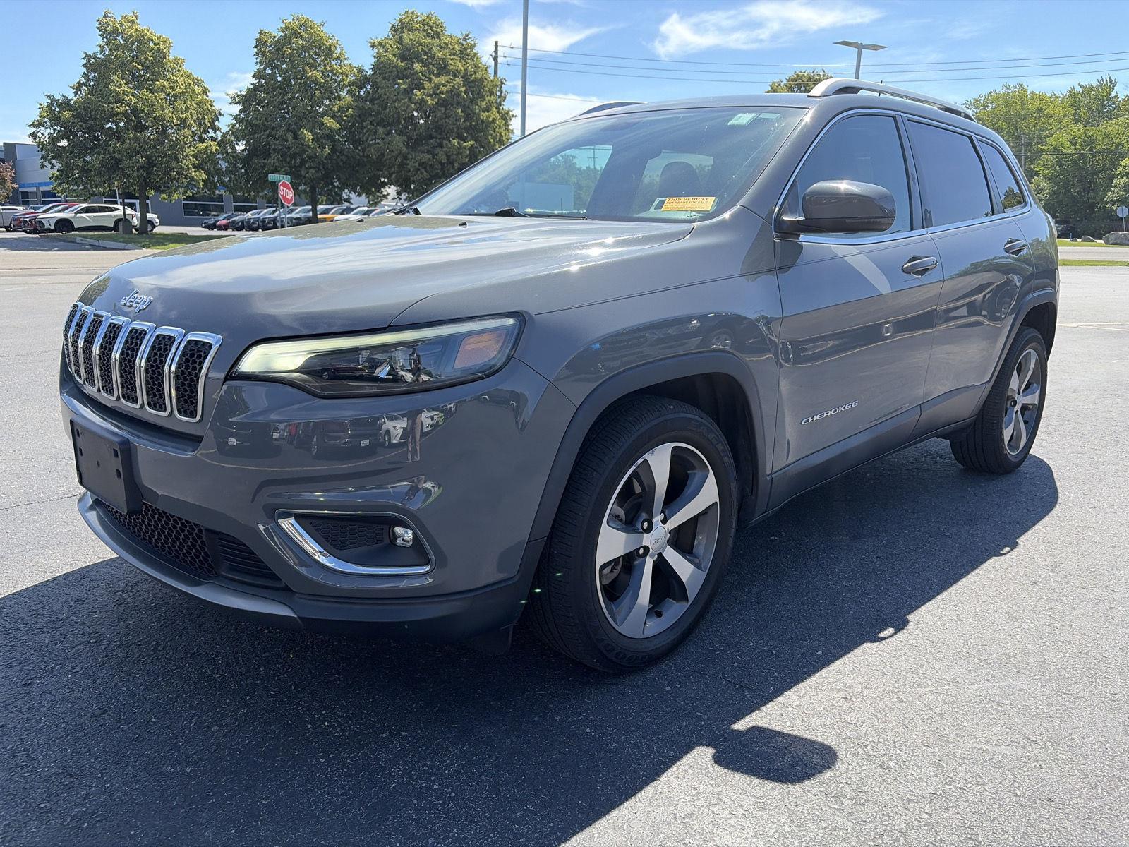 Used 2019 Sting-Gray Clearcoat Jeep Limited image 3