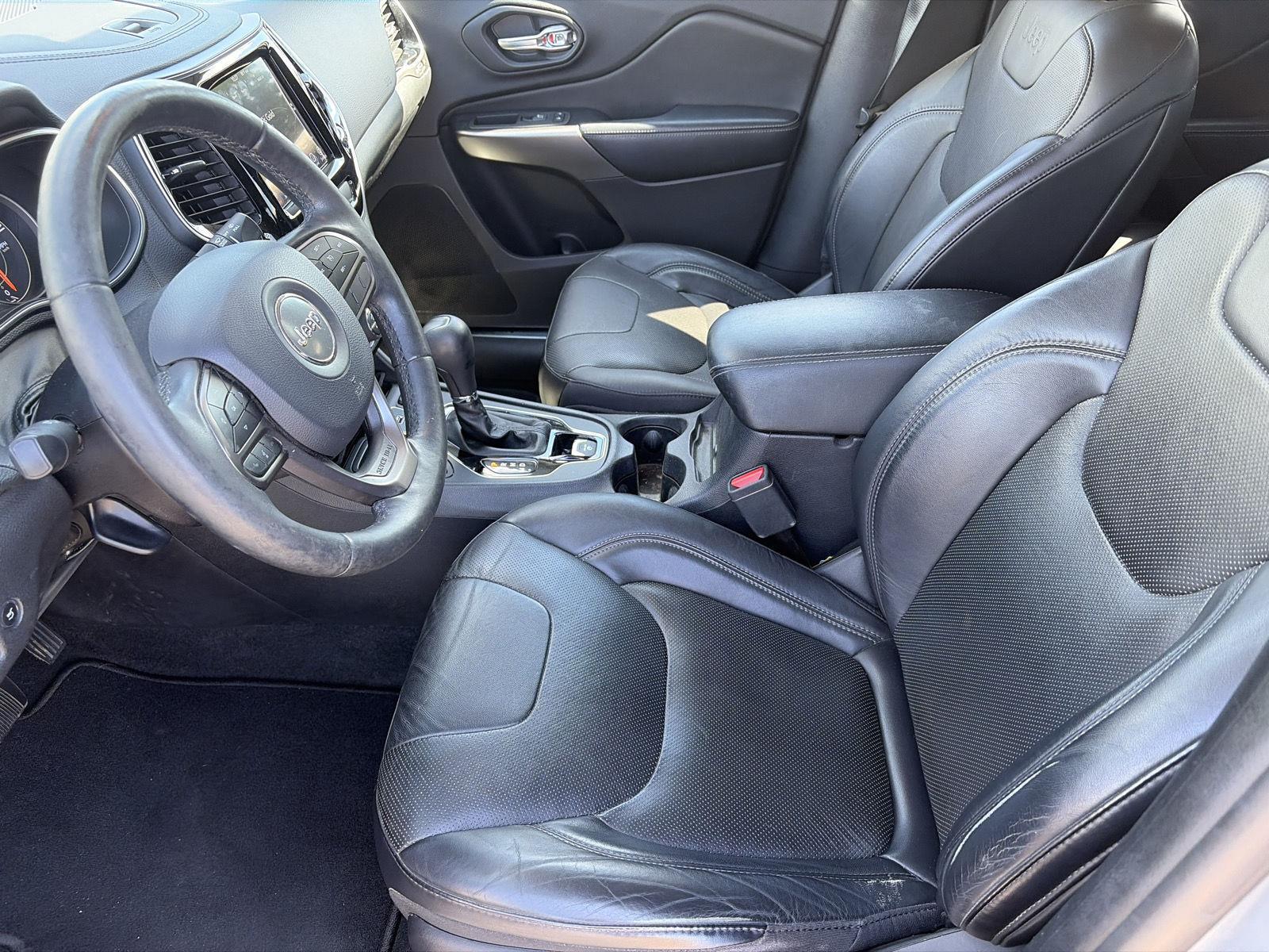 Used 2019 Sting-Gray Clearcoat Jeep Limited image 8
