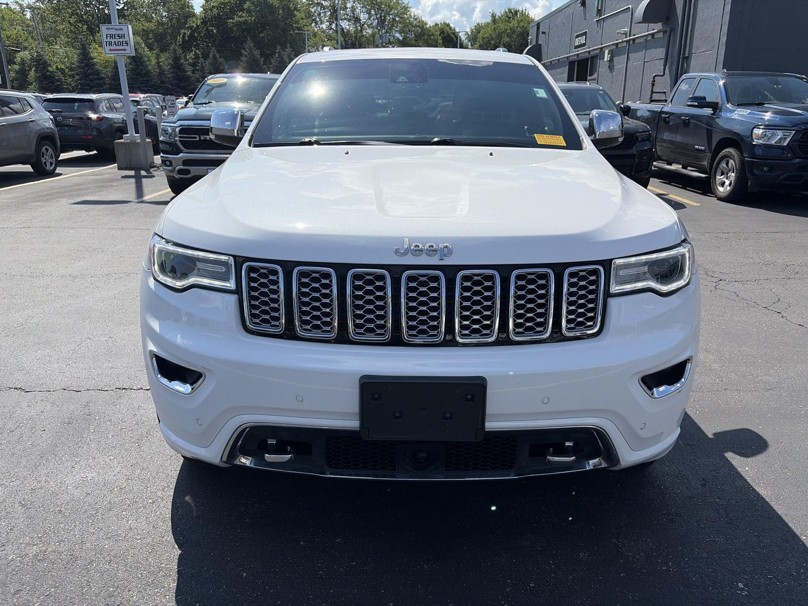 Used 2019 Ivory 3-Coat Jeep Overland image 2