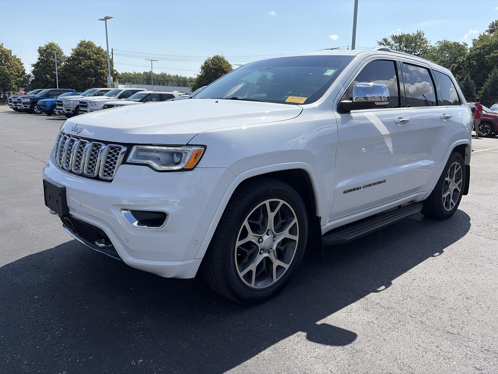 Used 2019 Ivory 3-Coat Jeep Overland image 3