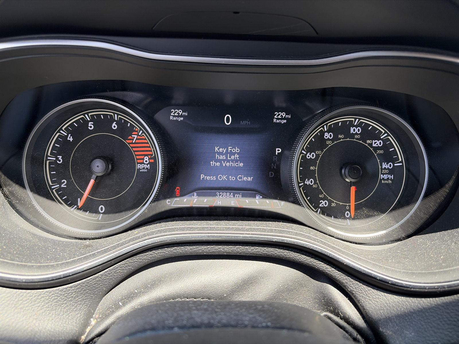 Used 2020 Diamond Black Crystal Pearlcoat Jeep Limited image 12