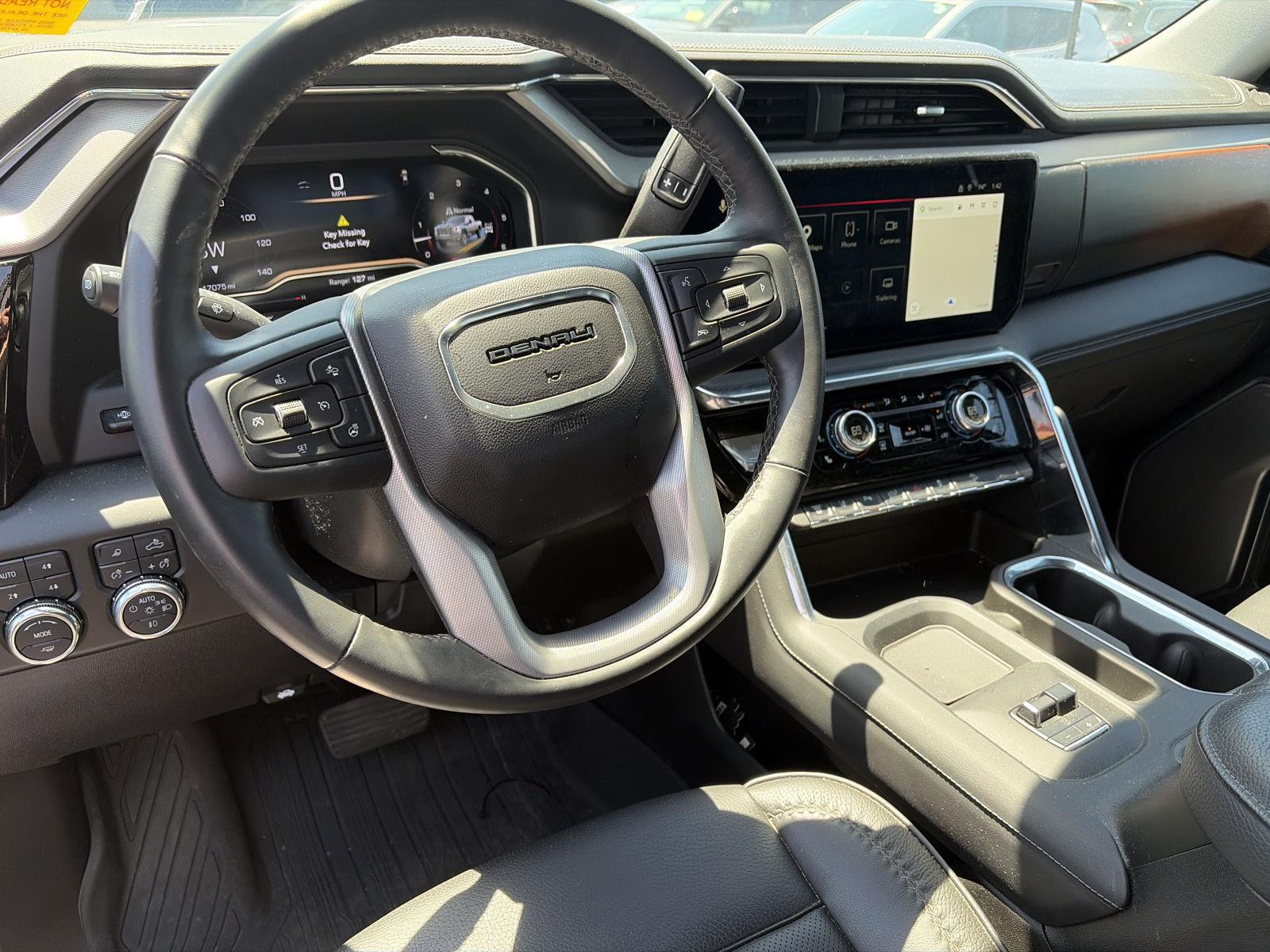 Used 2025 Onyx Black GMC Denali image 12